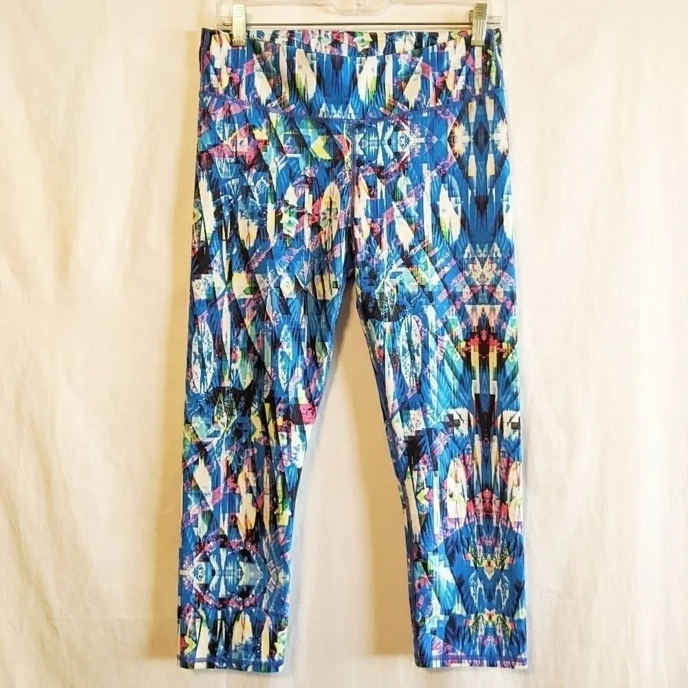 Fabletics Salar Capri Reef Cropped Leggings Small‎ - Picture 2 of 6